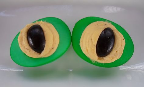 Pressure Cooker Hard Boiled Eggs, Halloween Deviled Eggs, Reptile Eye, Guacamole Deviled Eggs, Pig In Mud, Instant Pot Slow Cooker, Devilled Eggs, Making Hard Boiled Eggs, Holiday Party Foods