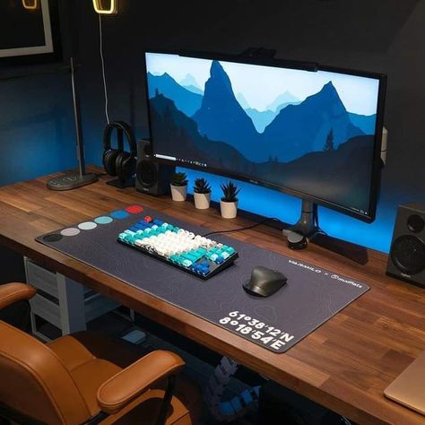 Black And Blue Desk Setup, Dark Blue Gaming Room, Wood Desk Setup, Navy Blue Home Office, Blue Teen Bedrooms, Dark Blue Office, Workstation Setup, Typing Test, Workstation Ideas