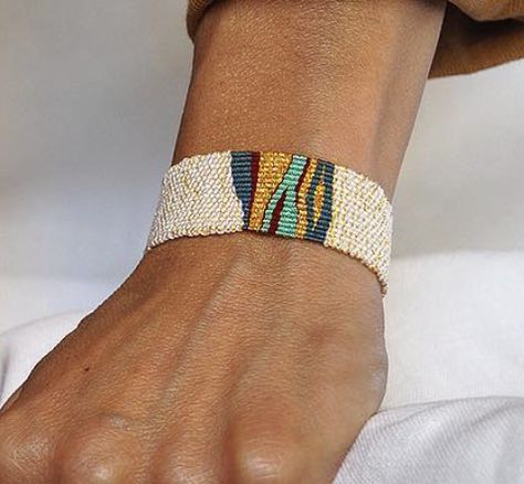 Bead Loom Jewelry, Woven Bracelets Pattern, Beaded Loom Bracelets, Woven Beaded Bracelets, Woven Jewellery, Fiber Jewelry, Bead Loom Bracelets, Woven Bracelet, Bead Loom Patterns