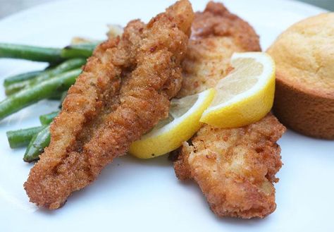 Simple Fish Fry Clean Diet Recipes, Delicious Seafood Recipes, Fried Fish Recipes, Lunch Recipe, Fresh Spices, Fish Fry, How To Cook Fish, Seafood Dinner, Spice Recipes