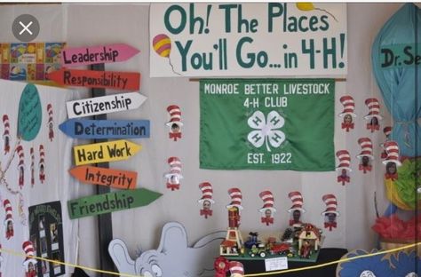 4-h Poster Ideas, County Fair Projects, 4 H Clover, Tack Box, 4 H Club, Fair Theme, Senior Photoshoot Poses, Parade Float, Fair Projects