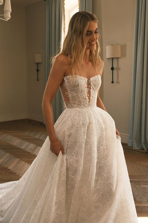 Wedding Gown Trends, Lee Grebenau, Lee Petra Grebenau, Winter Wedding Gowns, Elegant Bridal Gown, Pretty Wedding Dresses, Princess Gown, Dream Wedding Ideas Dresses, Wedding Dress Shoes