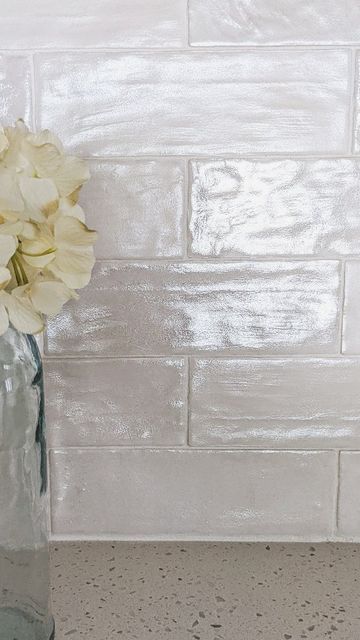 Shiny Backsplash Tile, Iridescent Backsplash Tile, White Iridescent Backsplash Kitchen, Pearl Subway Tile Bathroom, Pearl Kitchen Tiles, White Shimmer Backsplash, Glossy Tile Backsplash Kitchen, Kitchen Backsplash Samples, Pearled Subway Tile