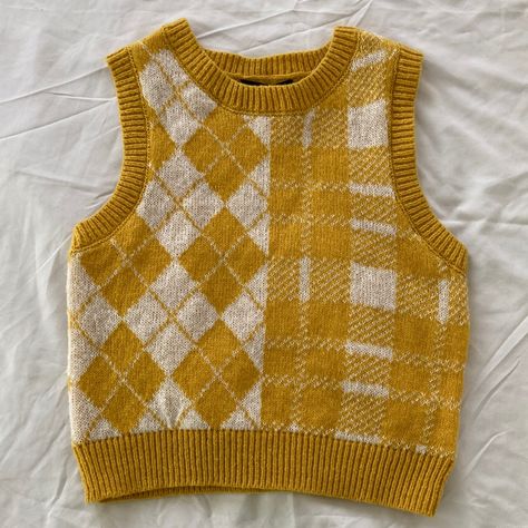 Brand New Women’s Knitted Vest. Mustard Yellow And White. Made From 100% Polyester. Very Warm And Great For Layering For The Fall. Yellow Cardigan Crochet, White Puffer Vest Outfit, Yellow Sweater Vest, Cute Sweater Vest, Crochet Vest Outfit, Checkered Vest, Checker Vest, Puffer Vest Outfit, Mustard Cardigan