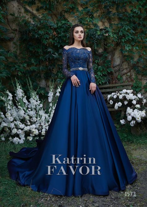 💙 15 Best Royal Blue Wedding Dresses For 2023 | 💎👗 Balerinas Shoes, Dark Blue Gown, Gown Patterns, Blue Wedding Dress Royal, Light Pink Bridesmaid Dresses, Blue Wedding Gowns, Royal Blue Evening Dress, Dark Blue Wedding, Royal Blue Gown