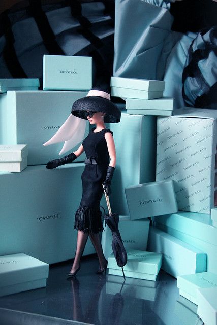 Audrey Hepburn Hat Breakfast At Tiffanys, Barbie Breakfast At Tiffanys, Barbie Breakfast, Pink Audrey Hepburn, Audrey Hepburn Barbie, Audrey Hepburn Breakfast At Tiffanys, George Peppard, Audrey Hepburn Photos, Tiffany Party