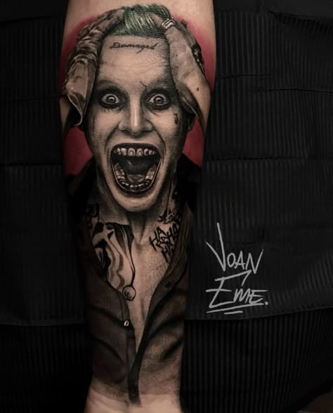 Jared Leto Joker Tattoo, Finger Tattoos Stick And Poke, Hair Colours Blonde, Tattoos Stick And Poke, Tato Joker, Joker And Harley Tattoo, Joker Tattoos, Harley Tattoos, Tattoos For Women Small Meaningful