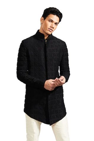 Embroidered Bandhgala, Black Indian Dress, Sf Fashion, Kunal Rawal, Indian Wedding Clothes For Men, Mens Indian Wear, Groom Dress Men, Indian Groom Wear, Mehendi Outfits