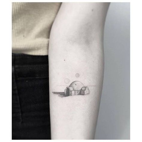 Tiny dot-work style igloo tattoo on the forearm Lightsaber Tattoo, Simbols Tattoo, Tattoo 2023, Themed Tattoos, House Tattoo, Sunset Tattoos, Tattoos Inspiration, Movie Tattoos, Handpoke Tattoo