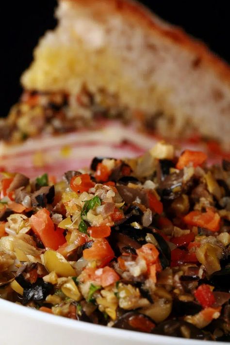 Olive Salad For Muffaletta, Muffaletta Olive Salad Recipe, Muffuletta Olive Salad Recipe, Muffaletta Recipe, Olive Salad Recipe, Muffaletta Sandwich, Olive Spread, Italian Diet, Olive Salad