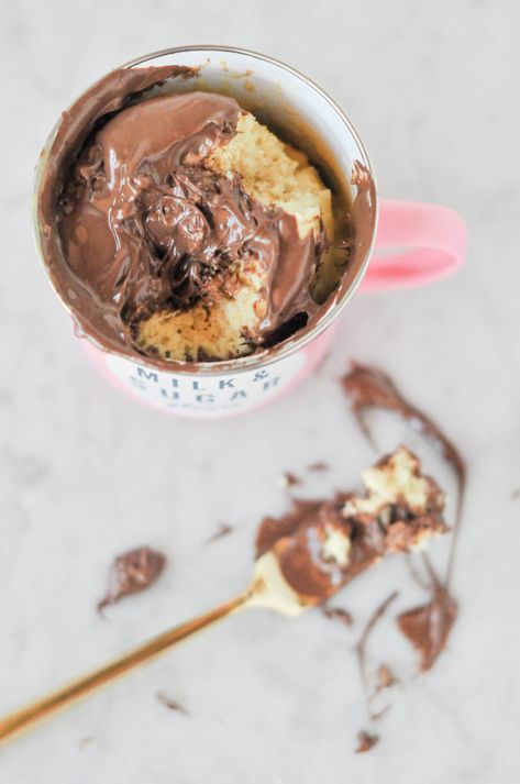 Yellow Mug Cake, Cake In A Mug, Chocolate Hazelnut Cake, Pear Crumble, Yellow Mug, Mug Cake Microwave, Hazelnut Cake, Crumble Cake, Yellow Mugs