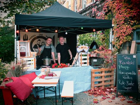 stall Pop Up Food Stand Ideas, Booth Design Food, Stall Decorations, Street Food Design, Food Stall Design, Farmers Market Booth, Harvest Fest, Asian Street Food, Flea Market Decorating