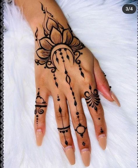 Aztec Henna Designs, Diamond Henna Design, Witchy Henna, Tattoo Designs Henna, Henna Tattoo Design, Henne Tattoo, Cute Henna Designs, Tattoos Henna, Unique Henna