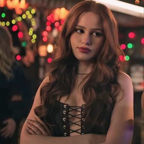 Riverdale Blossom, Sam Uley, Cheryl Blossom Aesthetic, Cheryl Blossom Riverdale, Riverdale Cheryl, Madelaine Petsch, Cheryl Blossom, The Unknown, Fell In Love