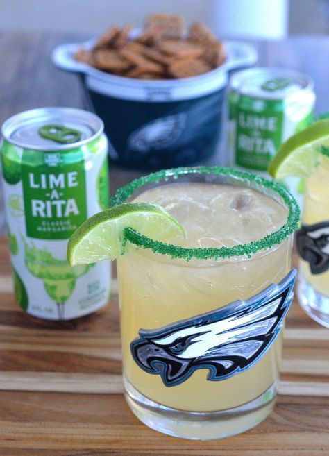 The Philadelphia Eagles Limebacker Cocktail Eagles Football Party, Philadelphia Cocktails, Homegating Party, Superbowl Cocktails, Super Bowl Drinks, Philadelphia Eagles Super Bowl, Philly Eagles, Philadelphia Eagles Fans, Philadelphia Eagles Football