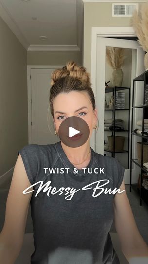 A High Ponytail, High Bun Hair, High Bun Hairstyles, Messy Bun Tutorial, Top Knot Hairstyles, Twist Bun, Hair Twist, Hair Bun Tutorial, Split Hair