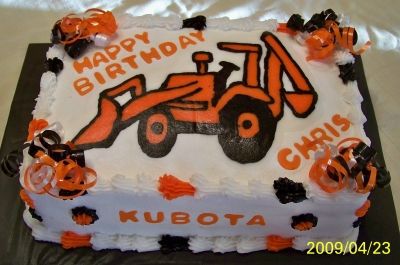 Kubota Birthday By momdalejr on CakeCentral.com Kubota Birthday Party, Tractor Birthday Cakes, Hunter Birthday, Tractor Cake, Tractor Birthday Party, Tractor Party, Kubota Tractor, Tractor Birthday, Kubota Tractors