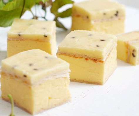 Custard Slice Recipe, Vanilla Custard Slice, Kalakand Recipe, Vanilla Slice, Custard Slice, Slice Recipe, Lime Cake, Indian Dessert, Milk Cake