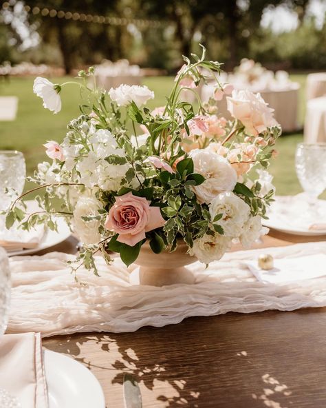 ✨Dreaming of this past September wedding for K + C Kacyee envisioned her wedding flowers to feel romantic, garden-like and whimsical. Using the season’s best, I chose to use dahlias, zinnias, garden roses and cosmos to name a few. If you’re dreaming of romantic, whimsical floral designs for your big day, let’s make it happen! I have a few dates left for Fall 2025 and would love to bring your wedding vision to life—whether it’s timeless, elegant arrangements or something uniquely you. 🌸✨ S... Zinnias Garden, Dahlia Centerpiece Wedding, Blush Centerpiece, Pink And Green Flowers, Dahlias Wedding, Wedding Vision, September Wedding, Romantic Garden, Garden Roses