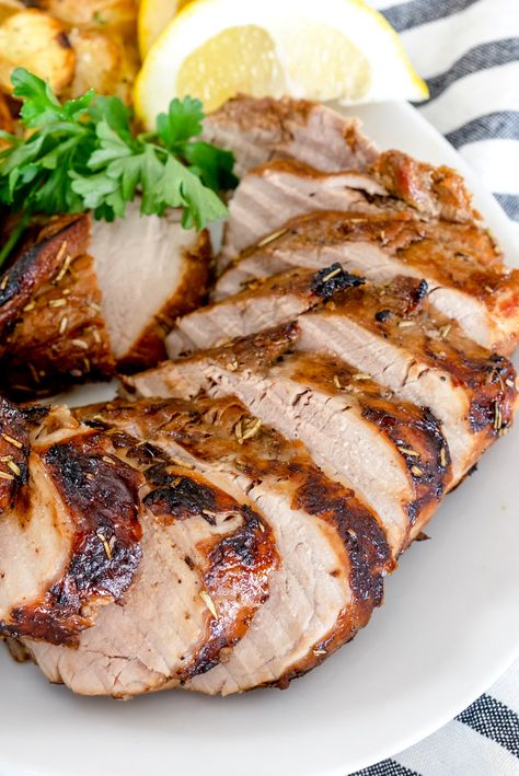 Sliced Pork Tenderloin Recipes, Pork Tenderloin Air Fryer Recipes, Pork Tenderloin Roast Recipes, Pork Tenderloin Recipes Air Fryer, Air Fryer Pork Tenderloin Recipes, Air Fryer Pork Tenderloin, Fried Pork Tenderloin, Roasted Pork Tenderloin Recipes, Juicy Pork Tenderloin