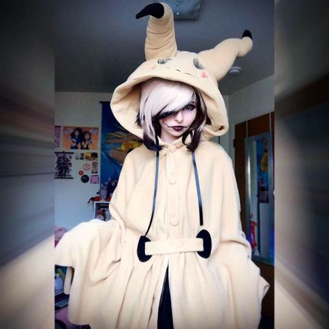 Mimikyu Cosplay Makeup, Mimikyu Makeup, Mimikyu Cosplay, Pokemon Cosplay, Cosplay Diy, Oc Ideas, Amazing Cosplay, Cosplay Ideas, Cosplay Outfits