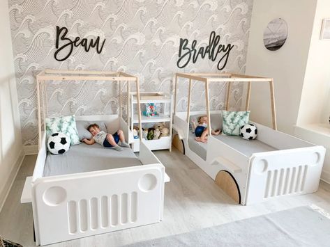 Montessori Bed Boy, Bed For Toddler Boy, 2 Toddler Beds In One Room, House Bed Boys Room, Floor Bed For Kids, Kids Beds For Boys, Diy Toddler Bed, Boy Bed, Toddler Floor Bed