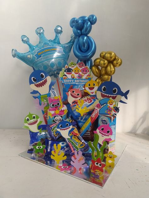 Tower Snack Birthday, Bucket Buah, Parcel Snack, Hampers Snack, Snack Tart, Ide Hampers, Shark Snacks, Snack Tower, Snack Bouquet