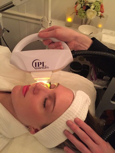 Vanquishing sun damage with IPL at Skin Bar NYC. Carbon Facial, Facial Before And After, Ipl Photofacial, Laser Facial, Skin Bar, Intense Pulsed Light, Nyc Bars, Ipl Laser, Hair Removal Device