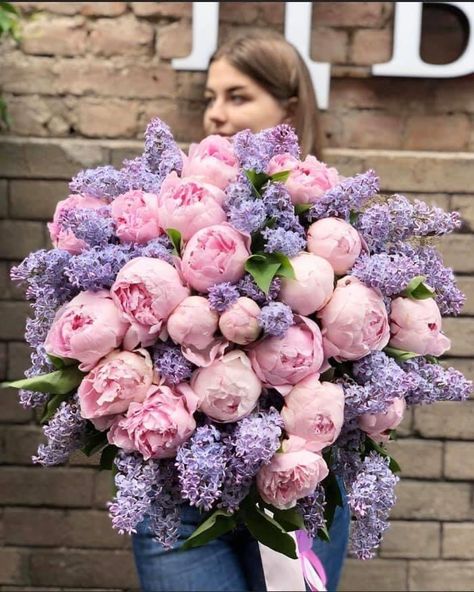 2nd Wedding, Peonies Bouquet, Flower Therapy, Beautiful Bouquet Of Flowers, Beautiful Flower Arrangements, Luxury Flowers, Deco Floral, Bouquet Of Flowers, Arte Floral