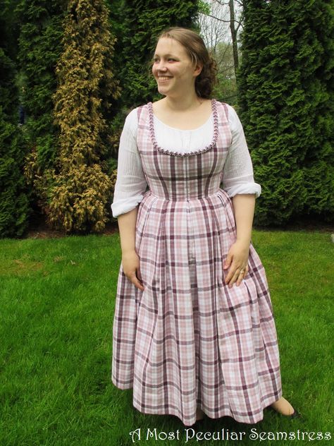 Diy Pinafore, Pinafore Dress Pattern, History Bounding, Librarian Style, Colonial Dress, 18th Century Costume, Fairytale Fashion, Dirndl Dress, Cotton Curtains