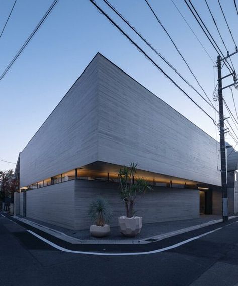 Apollo Architects, Tokyo House, Timeless House, Ghost Files, House Tokyo, Timeless Architecture, Dome Home, Glazed Walls, Tokyo Design