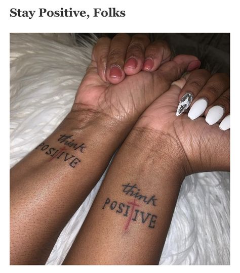 Black Mother Daughter Tattoos, Matching Mother Daughter Tattoos, Mommy Daughter Tattoos, Matching Tattoo Ideas, Cute Sister Tattoos, Grandma Tattoos, Father Daughter Tattoos, Girl Shoulder Tattoos, Mom Daughter Tattoos