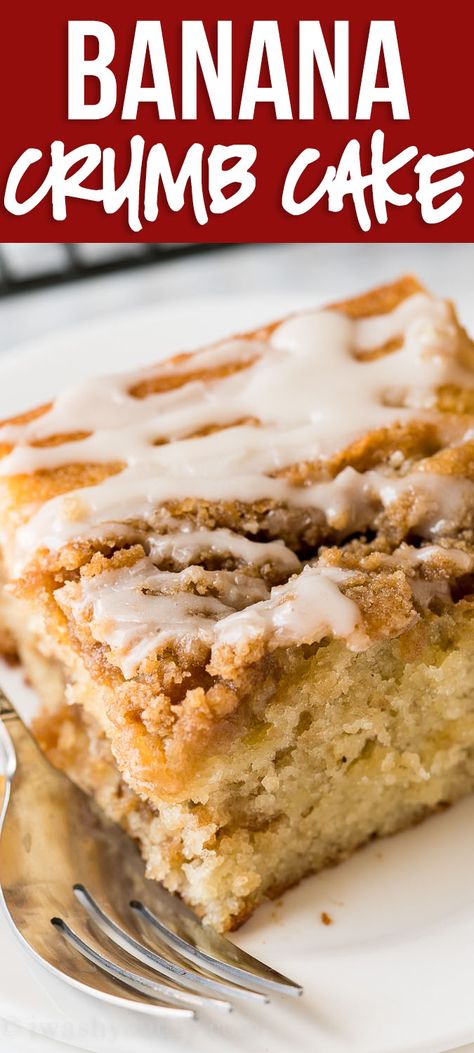 This Banana Crumb Cake Recipe is a moist and tender banana cake with layers of brown sugar crumb topping and a sweet icing drizzle. After Dinner Dessert, Icing Drizzle, Banana Crumble, Banana Crumb Cake, Crumb Cake Recipe, Banana Dessert Recipes, Banana Cake Recipe, Brunch Recipe, Banoffee Pie