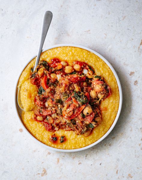 Corn Grits, Expensive Stuff, Hot Cereal, Kale And Spinach, Health Recipes, Coriander Powder, Chilli Flakes, Grits, Budget Meals