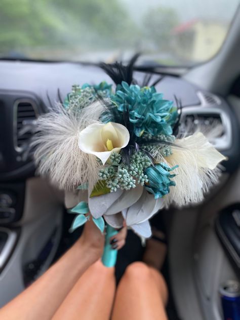 Boho country western inspired floral bouquet black and turquoise feathers prom bouquet Western Prom Bouquet, Turquoise Prom Bouquet, Western Prom Flowers, Black And Turquoise Wedding, Hoco Flowers, Prom Things, Turquoise Bouquet, Dance Flowers, Homecoming Flowers