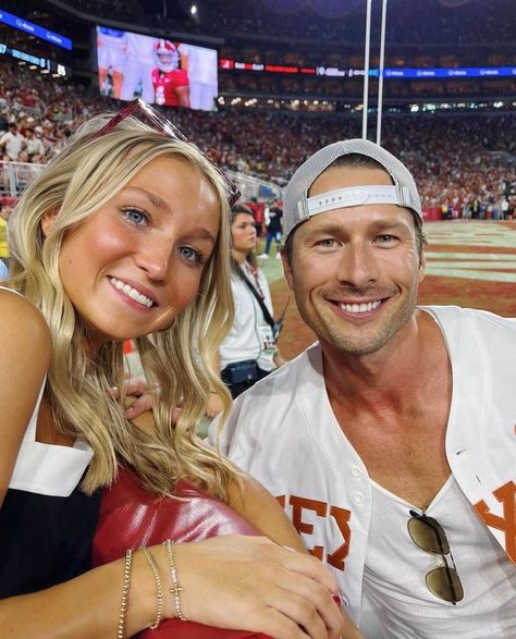 Glen Powell Army on X: "⭐️ Glen with a fan at Texas Longhorns vs Alabama game . Glen Powell com uma fã durante o jogo Texas Longhorns x Alabama. #glenpowell #topgunmaverick #devotionmovie #maverick #hangman #screamqueens #setitup #glenpowellarmy #glenpowell_army #repost Tallulah King https://t.co/qezmMgn56k" / X Texas Men, Glenn Powell, Texas Man, Miles Teller, Glen Powell, Sharp Dressed Man, September 10, Texas Longhorns, Tom Cruise