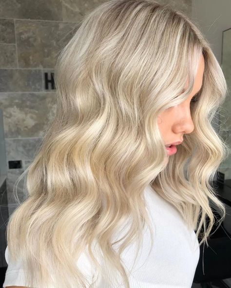 Baby Blonde Hair, Perfect Blonde Hair, Bright Blonde Hair, Summer Blonde Hair, Dyed Blonde Hair, Blonde Waves, Light Blonde Hair, Blonde Hair Inspiration, Blonde Hair Shades