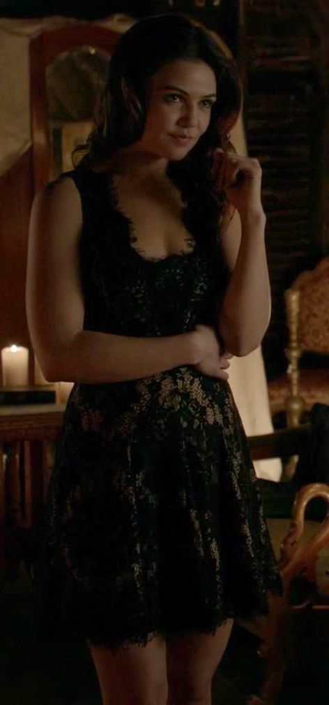 Danielle Campbell The Originals, The Originals Davina, Dani Campbell, Paz Hippie, Vampire Diaries Outfits, Elijah Mikaelson, The Carrie Diaries, Davina Claire, Meagan Good