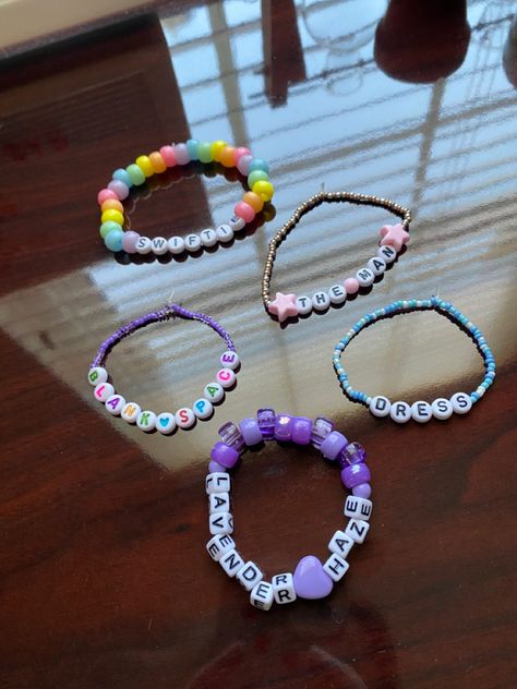 Lavender Haze Bracelet, Blank Space Bracelet, Space Friendship Bracelet, Friendship Bracelet Ideas, Space Bracelet, Taylor Swift Bracelets, Taylor Swift Makeup, Swift Bracelets, Lavender Haze