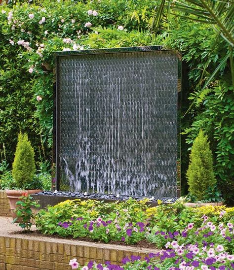 Outdoor wall water feature Outdoor Wall Fountains, Water Wall Fountain, Water Fountain Design, Taman Diy, Kolam Koi, Water Sculpture, Taman Air, Water Feature Wall, Air Mancur