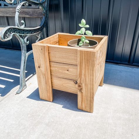 Planter Boxes Diy, Diy Wood Planter Box, Herb Planter Box, Diy Wooden Planters, Diy Wood Planters, Diy Planter, Diy Planter Box, Wooden Planter Boxes, Wooden Planter