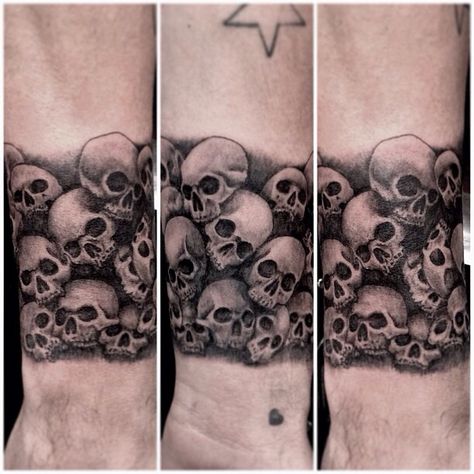 Skulls #drwoo #doctorwoo Tiny Skulls Tattoo, Skulls Stacked Tattoo, Skull Band Tattoo, Stacked Skulls Tattoo, 3 Skulls Tattoo, Pile Of Skulls Tattoo, Small Skull Tattoos For Men, Small Skull Tattoo, Tattoo Fairy