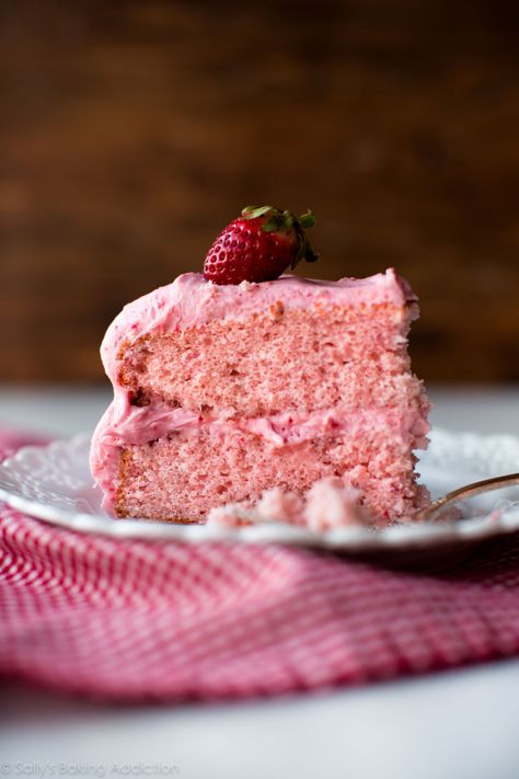 Best Birthday Cake Recipe, Homemade Strawberry Cake, Strawberry Cream Cheese Frosting, Sally's Baking, Strawberry Frosting, Strawberry Cake Recipes, Strawberry Cream Cheese, Birthday Cake Recipe, Strawberry Puree