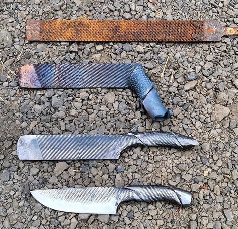 Diy Forge, Forging Knives, Knife Template, Handmade Chef Knife, Welding Crafts, Diy Knife, Pretty Knives, Blacksmith Projects, Forged Knife