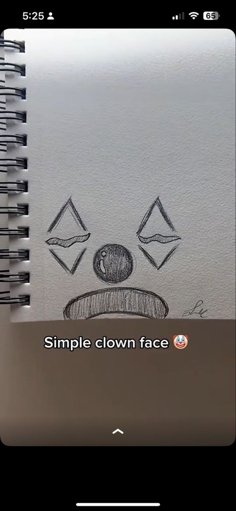 Easy Oldies Drawings, Simple Clown Face Drawing, Clown Eye Drawing, How To Draw A Clown, Winky Face Drawing, Clown Face Drawing, Clown Drawing Easy, Clown Doodles, Clown Drawing Sketch