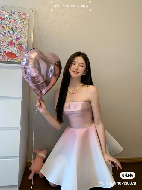 Pretty Birthday Outfits For Women, Korean Birthday Dress, Preformance Outfits, Pretty Prom Dresses, Fashionista Clothes, Not Me, Asian Outfits, Glam Dresses, Pink Outfits