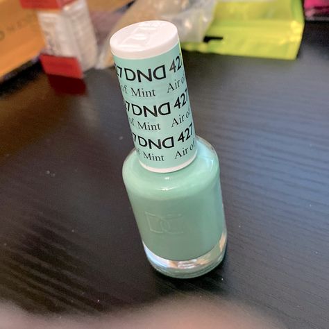 Gel Nail Polish Dnd427 Air Of Mint Gel Polish Dnd Green, Dnd Nails, Chameleon Nails, Mint Green Nails, Mint Nails, Summer Pedicure, Gel Colors, Dnd Gel Polish, Green Nail Polish