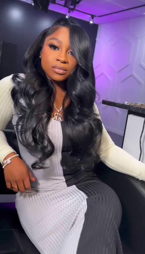 Reginae Carter Hairstyles, Clueless Wigs Black Women, 2025 Hairstyles, Sewin Hairstyles, Reginae Carter, Sew In Weave Hairstyles, Wigs Black Women, Sew In Hairstyles, Wig Install