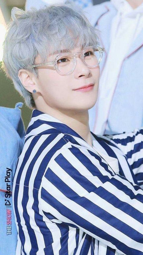 Moon Bin Cute, Moon Astro, Moonbin Astro, Astro Moonbin, Astro Wallpaper, Astro Kpop, Angel Cat, Moon Bin, Dear Future Husband