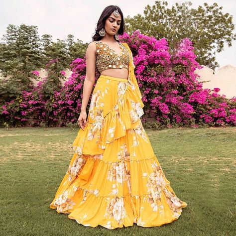 Haldi Ceremony Outfit, Haldi Dress, Print Lehenga, Mango Yellow, Haldi Outfits, Haldi Outfit, Georgette Lehenga, Indian Outfits Lehenga, Ruffle Saree